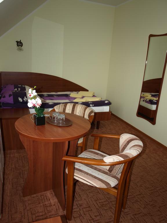 Hotel Irena Моронґ Екстер'єр фото